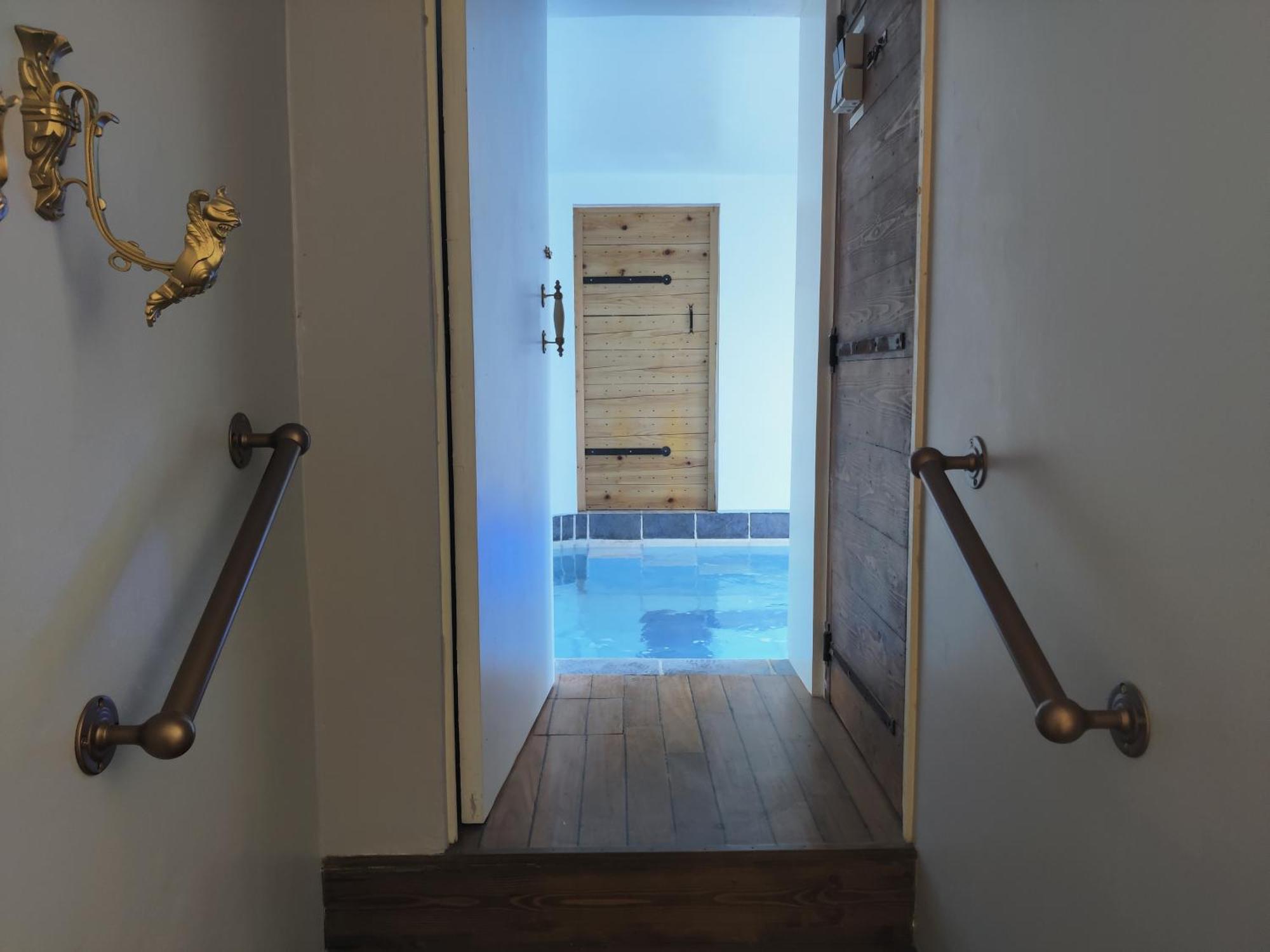 Mas Du Versadou, Dans Un Espace Naturel Protege, Piscine Couverte Chauffee Toute L'Annee, Spa Et Salle De Jeux Сан-Жил Стая снимка